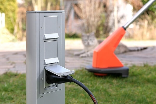 Gira TX_44 wassergeschützt Unterputz