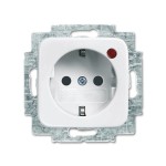 Busch-Jaeger 2310 EUGL/VA-214-11 Busch-Protector® Schuko-Steckdose mit Überspannungsschutz alpinweiß 2CKA002011A3817 