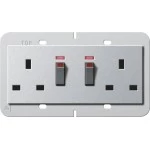 Gira 278426 Doppelsteckdose 2-fach geschaltet mit Kontrolllicht und Shutter, kompatibel mit British Standard BS 1363-2 