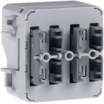 Hager WNT302 Der W.1 Gruppentaster Busankoppler, 1-fach, ist ein multifunktionaler Aufputz oder Unterputz Bussystem-Tastsensor mit 