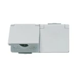JUNG 622WW SCHUKO®-Zweifach-Steckdose, verdrahtet, 16 A 250 V ~, Schraubklemmen, waagerecht, IP 44, WG 600 
