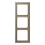 JUNG LC983242 Rahmen 3fach, LS 990, Duroplast lackiert, ombre naturelle moyenne (32141), senkrechte und waagerechte Montage 